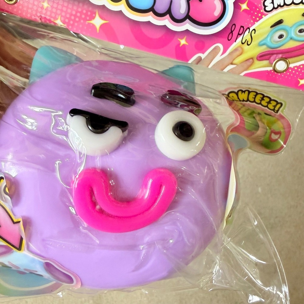 Smushers Face Swap Squeezy Fidget Toy Purple Viral Squishy ORB Curiosities NEW - Picture 2 of 4